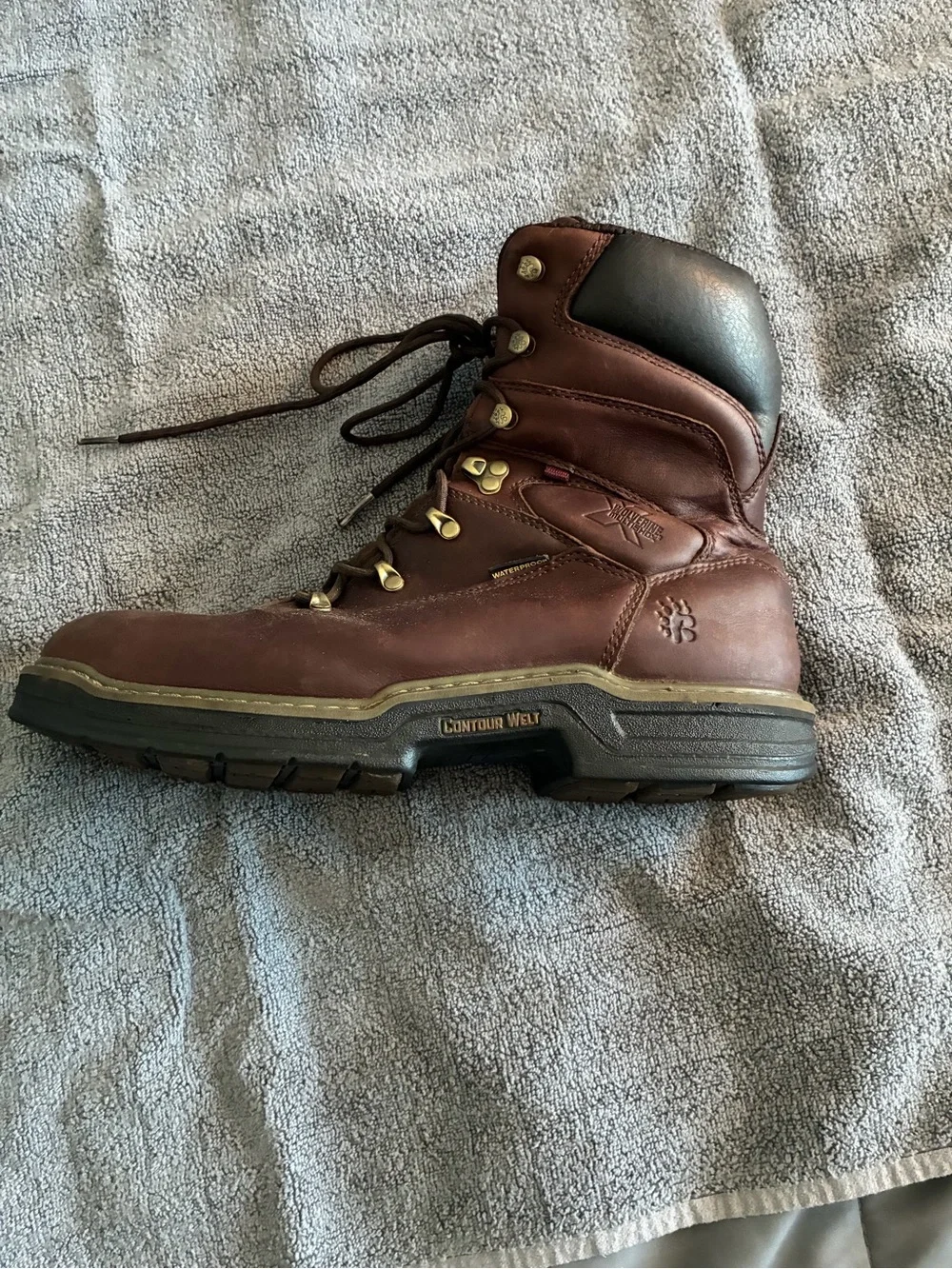 Wolverine Brown Leather Lace-Up Work Boots with Black Collar